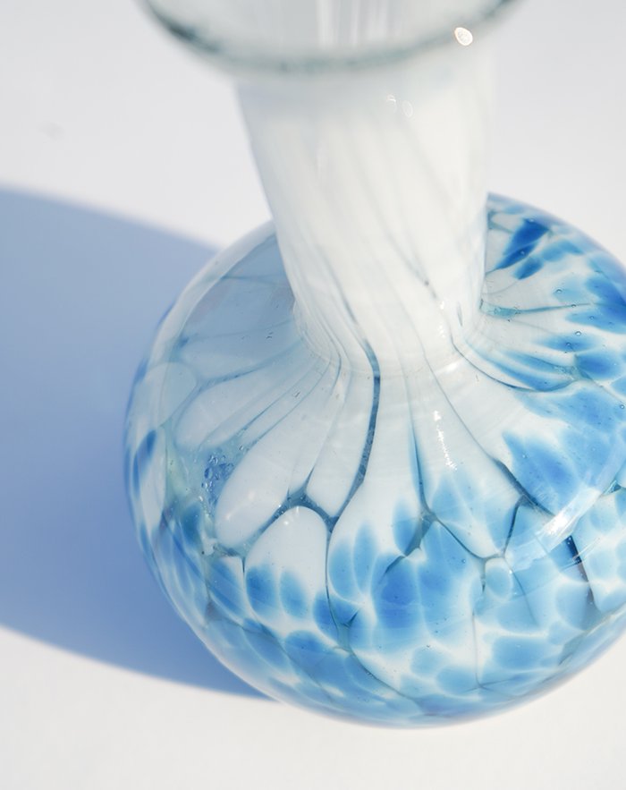 VINTAGE FLOWER VASE 27 – THINGS WE LOVE