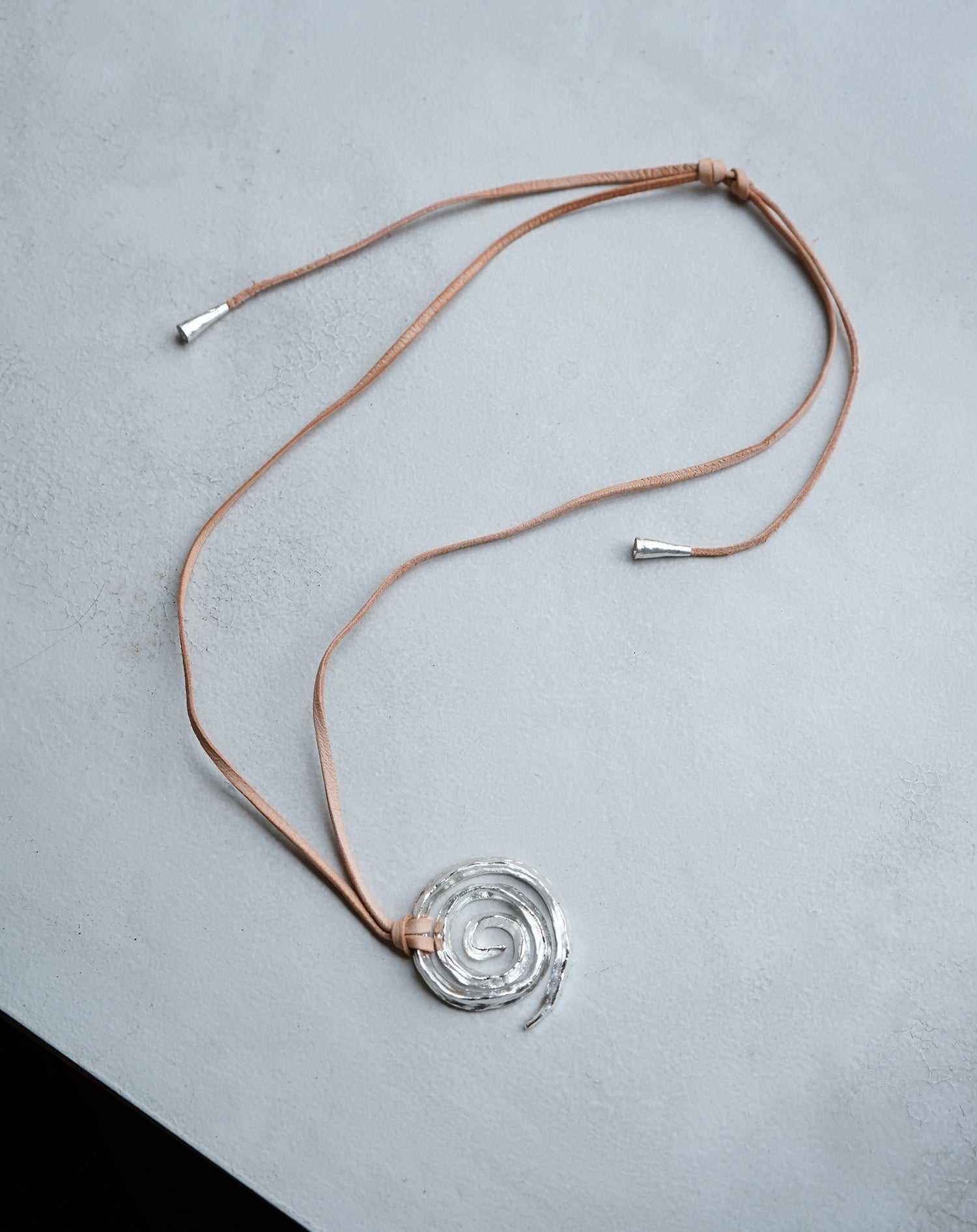 最終日Hi-CORAZON×TheThreeRobbers SCARF RING Hi-CORAZON – THINGS WE LOVE